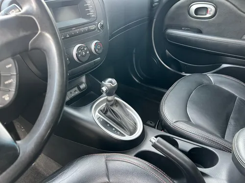 Kia Soul Rise. Automatica. Mod 2015
