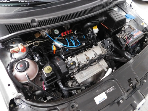 Volkswagen Suran 1.6 Highline 101cv 11c - Dubai Autos
