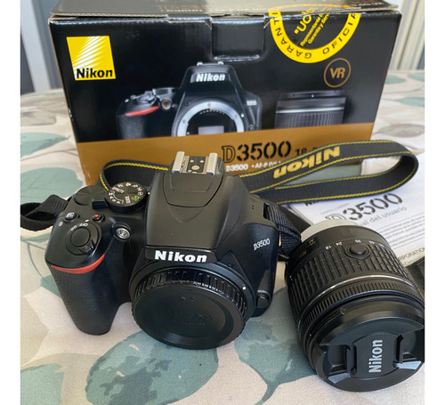 Nikon D3500 + Lente 18-55mm