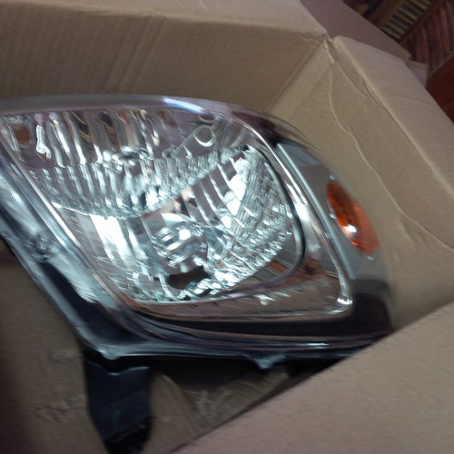 Faros Mazda Bt50 2008-2010