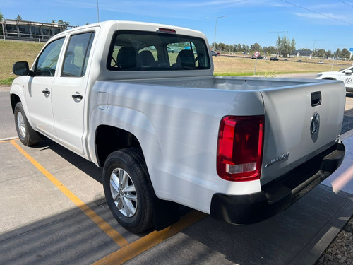Imagen 17 de 25 de Volkswagen Amarok Trendline 140cv 4x2 2023 - Brian Avalos
