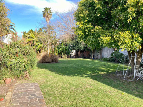 Imagen 6 de 10 de Casa En Venta , La Plata, 3 Dormís Y Parque.