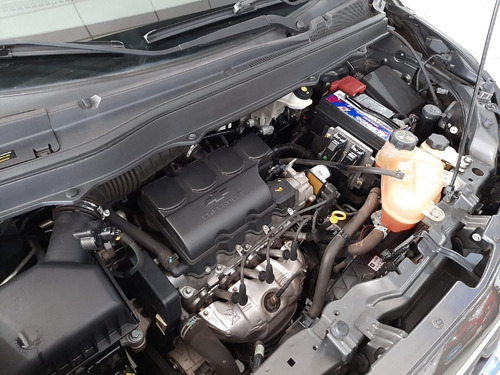 Imagem 13 de 14 de Chevrolet Spin Lt 1.8 Automático 2015