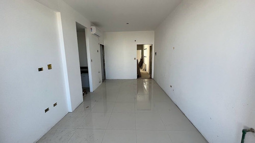 Imagen 1 de 8 de Venta De Departamento 1 Dormitorio, La Plata