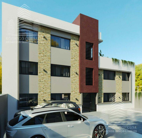 Departamento De 3 Ambientes Con Espacio Vehicular