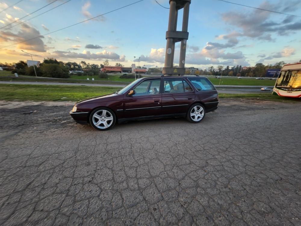 Peugeot 405 2.0 Sri Familiar