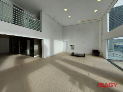 Imagem 4 de 15 de Oportunidade! Loja Em Centro - Florianopolis - L-111675