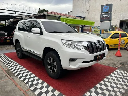 Toyota Prado Txl 3.0 At Diésel Blindaje 2 Plus