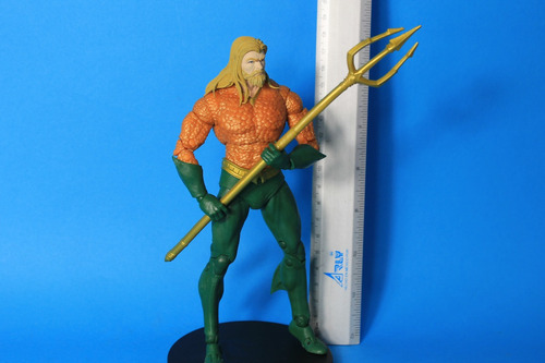 Figura Dc Multiverse Aquaman (endless Winter) (Usado)
