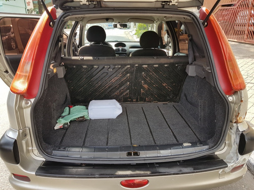 Imagem 8 de 9 de Peugeot 206 Sw 1.4 Presence Flex 4 Portas Ano 2007/2008