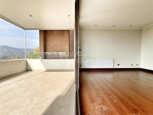 Departamento En Venta De 4 Dorm. En Lo Barnechea