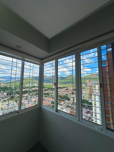 En Venta Apartamento En Residencias Navona, Valencia, Carabobo - Maritza Lopez - Solo Clientes