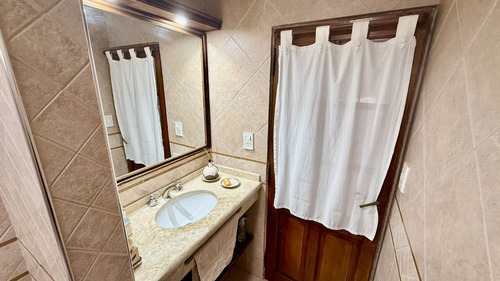 Venta Casa 3 Dormitorios Capitan Bermudez Cochera
