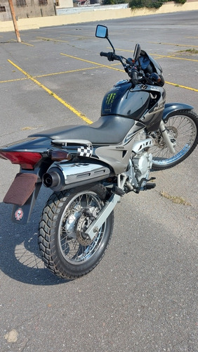 Imagen 16 de 25 de Honda Falcon 400 Nx4 (2011)