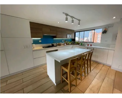 Vendo Apartamento Totamente Amoblado En Laureles Florida Nueva