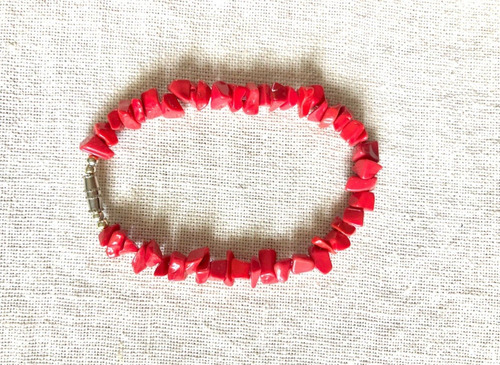 Pulsera De Coral Rojo Con Broche