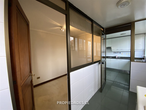 Departamento En Arriendo De 4 Dorm. En Las Condes