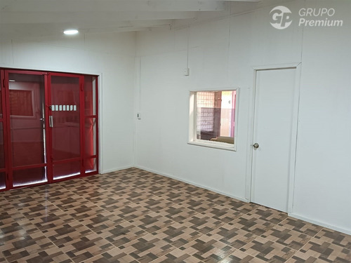 Casa Y Local En Arriendo De . En Talcahuano
