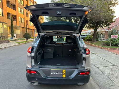 Jeep Cherokee 3.2 Longitude Plus