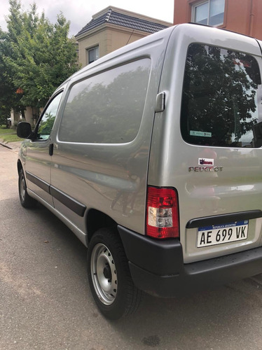 Peugeot Partner 2021 1.6 Hdi Furgon Confort 92 5as