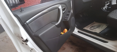 Renault Duster 2.0 4x4 Luxe Nav 138cv