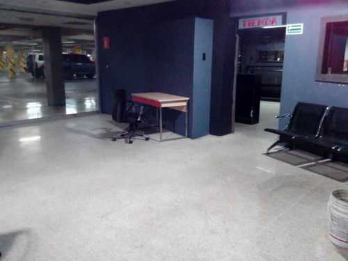 Imagen 14 de 16 de Traspaso 2 Locales En Uno Cc Hiperjumbo Maracay Aragua