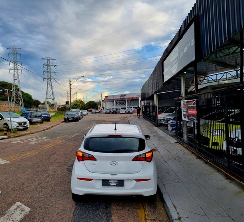 Imagem 12 de 14 de Hyundai Hb20 1.0 Comfort Plus 12v Flex 4p Manual