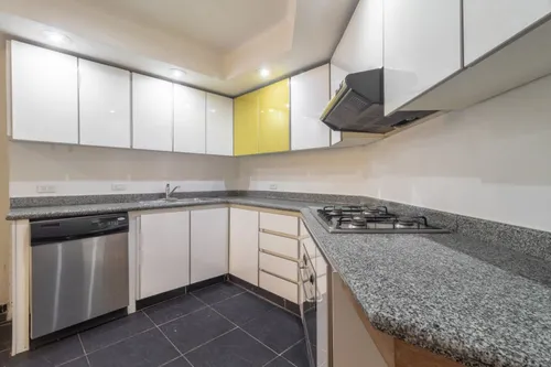 Apartamento En Arriendo En Los Rosales. Cod A17136