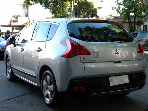 Peugeot 3008 1.6 Premium 2011