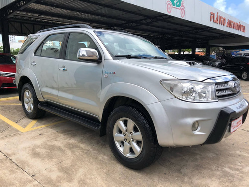 Toyota Hilux Sw4 3.0 Srv 4x4 7 Lugares 16v Turbo