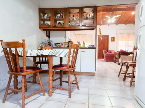 Imagen 7 de 16 de ** Venta Casa 4 Ambientes Con Jardin Y Cocheras Pacheco **