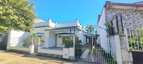 Venta Casa 3 Ambientes A Refaccionar - Padua Sur