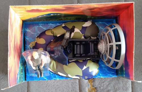 Boneco Antigo + Hovercraft Nill Quest (novo)