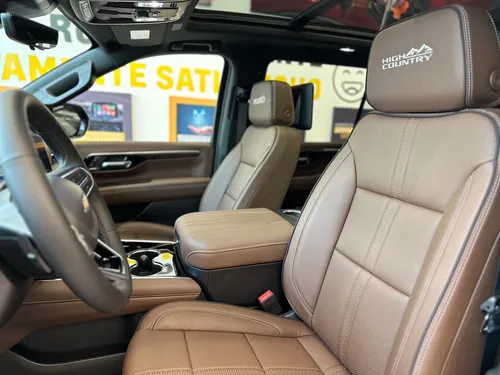 Chevrolet Suburban High Country