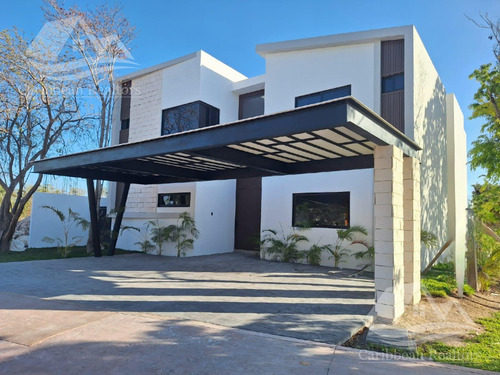 Casa En Venta En Lagos Del Sol Cancun