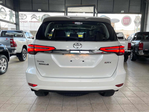 Imagen 5 de 11 de Toyota Sw4 Sw4 Srx At 4x4