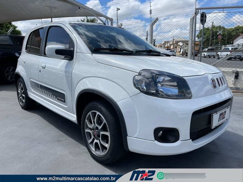 Imagem 2 de 9 de Fiat Uno Sporting 1.4 Evo Fire Flex 8v 4p Flex 2014