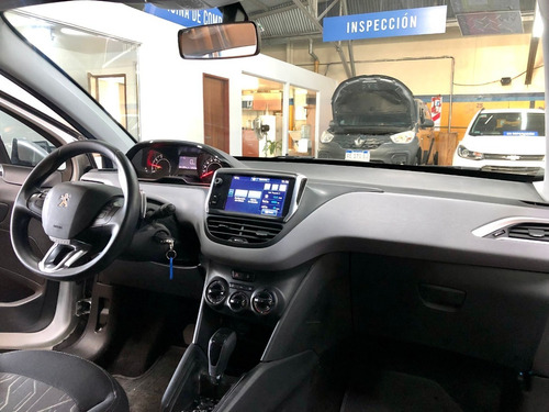 Imagen 9 de 14 de Peugeot 208 1.6 Allure Nav Tiptronic 2017