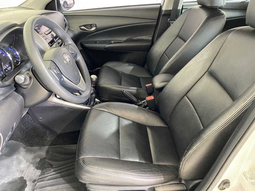 Imagem 15 de 15 de Toyota Yaris Sedan 1.5 Xl