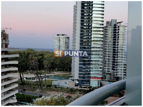 Imagen 9 de 21 de Edificio Con Servicios