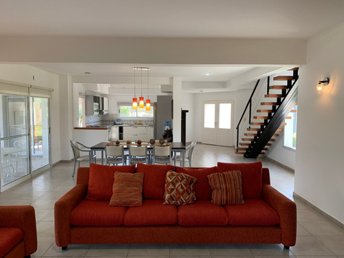 Casa En Venta Country Haras Del Sur 1, La Plata, Zona Sur