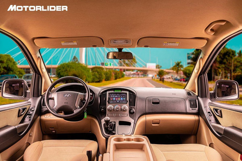 Imagen 9 de 25 de Hyundai H-1 2.5 Gls 12 Asientos | Permuta / Financia
