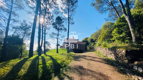Casa En Venta Las Cumbres 3 Dormitorios - Ref : Pbi598