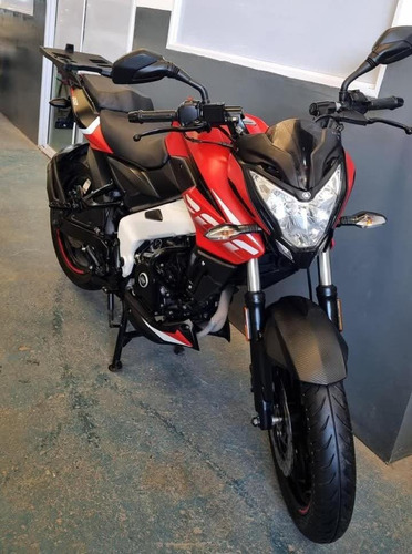 Moto Rouser Ns 200