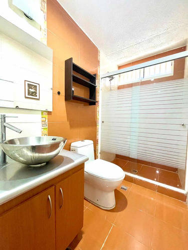 Venta Casas Bote B Lechería Con Piscina Y Muelle Propio