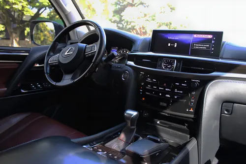 Lexus LX 5.7 570