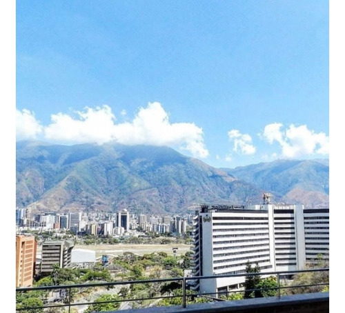 A Estrenar Apartamento En Lomas De Las Mercedes