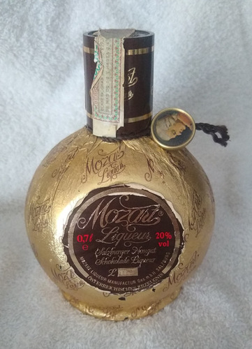 Botella Vacía Licor Mozart Chocolate Cream (austriaco) (Usado)