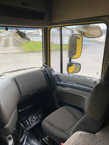 Imagem 13 de 13 de Daf 510 6x4 2018