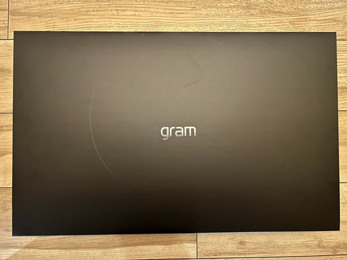LG Gram 17 (intel Core I7 16gb Ram, 1tb Ssd) Notebook
